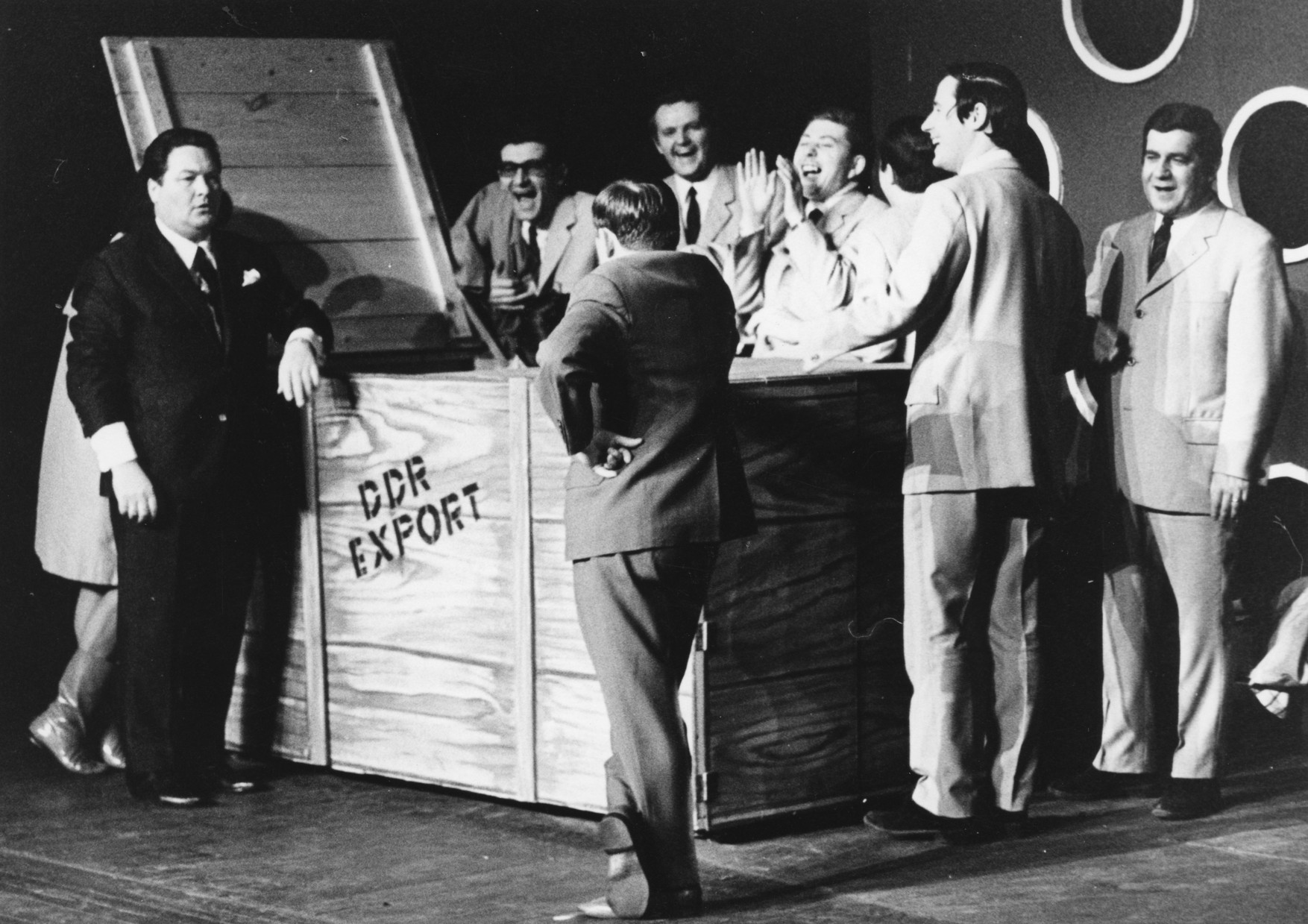 Er macht det schon 1